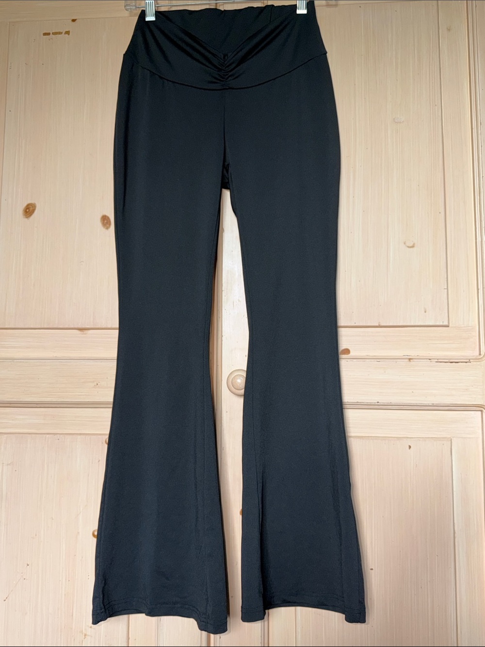 SHEIN Black Flare Yoga Pants with Ruched Waist